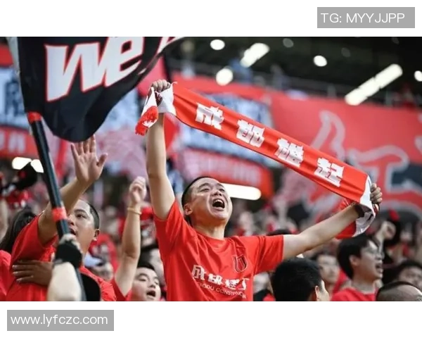 蔚山现代与上海上港的激烈对决谁能在亚冠赛场笑到最后